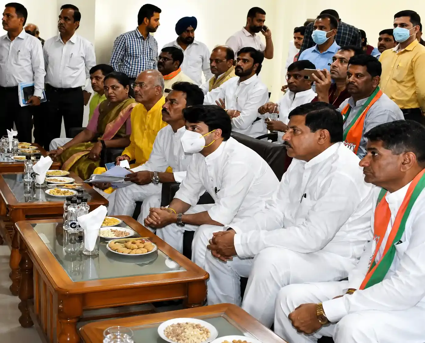 Ministers and officials attending a project briefing
